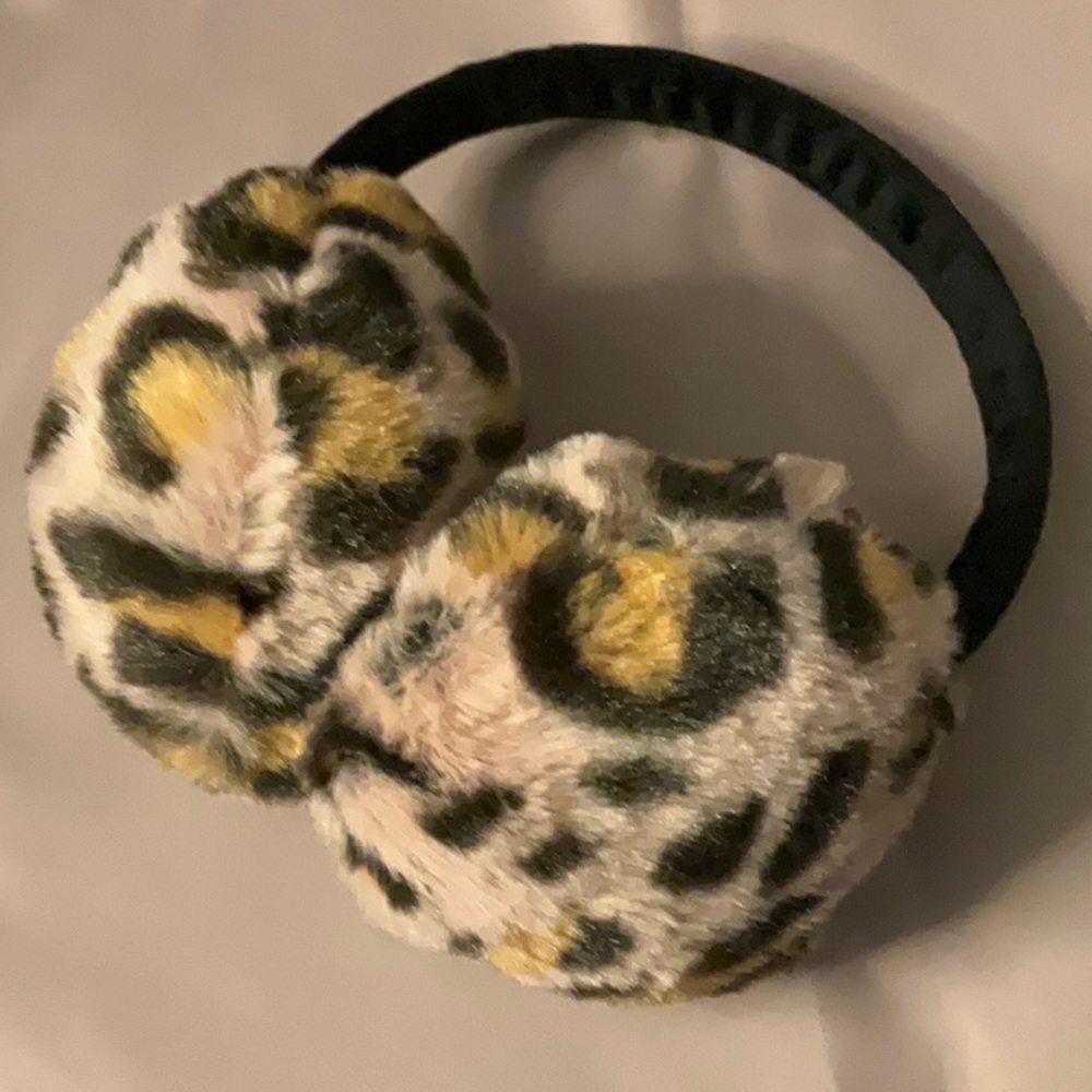 Animal print pink earmuffs NWOT